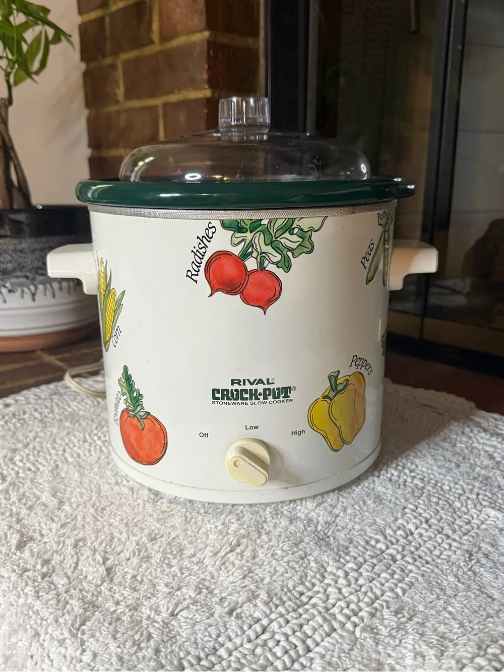 Rival Crock Pot 3.5 quart - Garden Vegetable